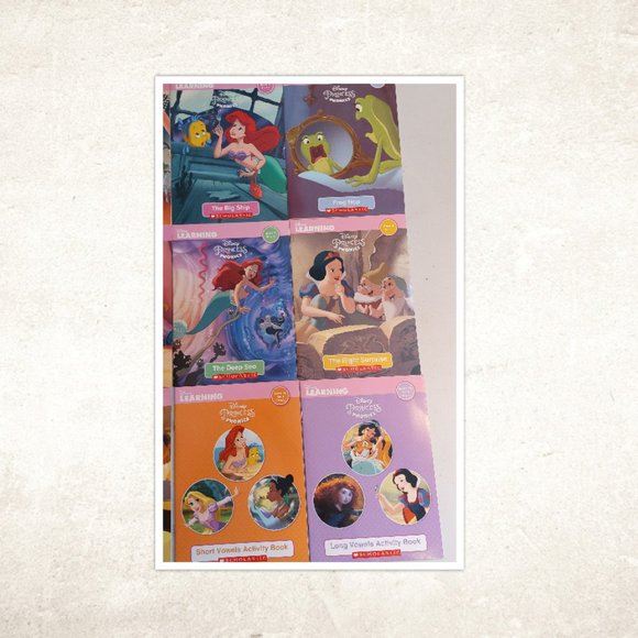 Disney Princess Phonics Reading Program - 12 phonics books - Picture 4 of 6